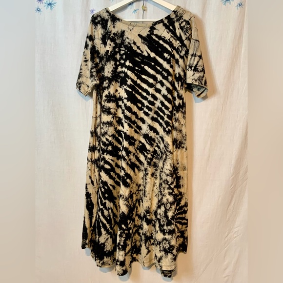 STUNNING TIE-DYE Dress NWT by Sacred Threads - One Size - TAN BLACK - Picture 13 of 14